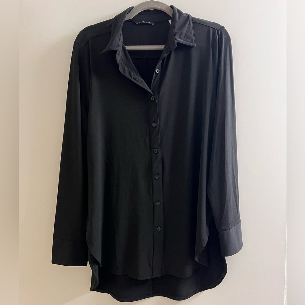 Brand New T Tahari Women Black Long Sleeve Button-Down Blouse L